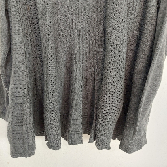 Rebecca Malone Charcoal Gray Long Sleeve Tunic Cardigan Sweater Wrap Size 1X. - Picture 4 of 10